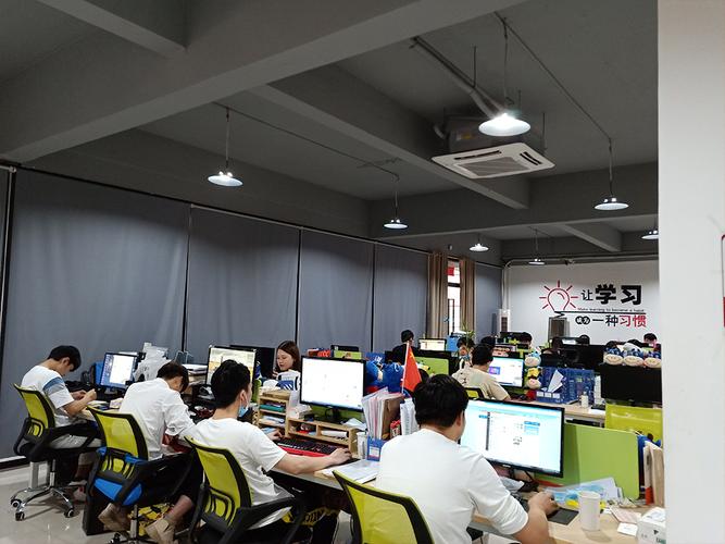 广东圆心企业服务 专业财务咨询，助力企业稳健成长